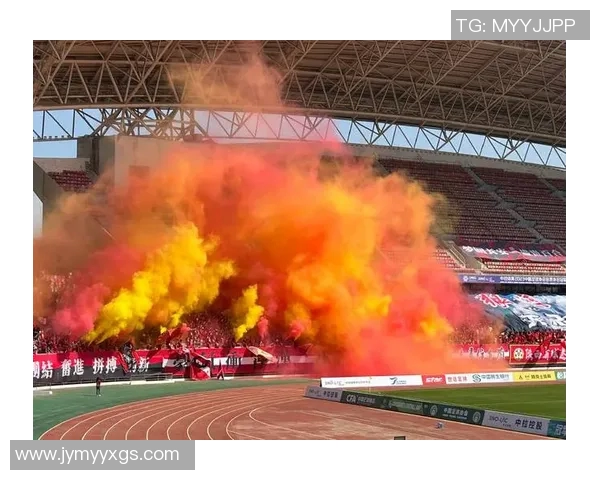 巴西国际与巴拉纳竞技激战正酣比分悬念引发球迷热议