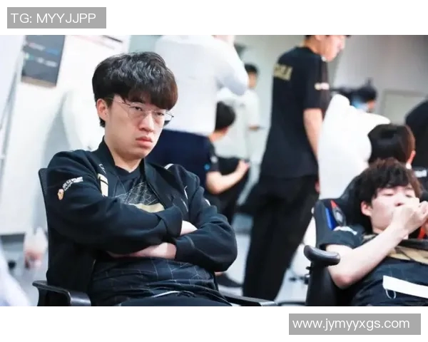 TES团队协作展现出色配合能力助力夺冠杯精彩表现